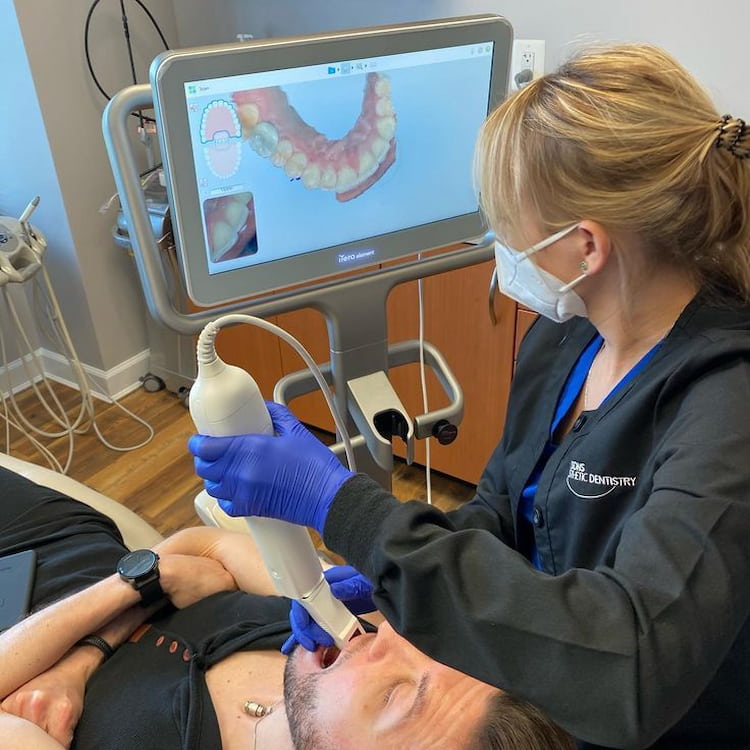 3D Digital Scanning & AI-Driven Treatment Planning